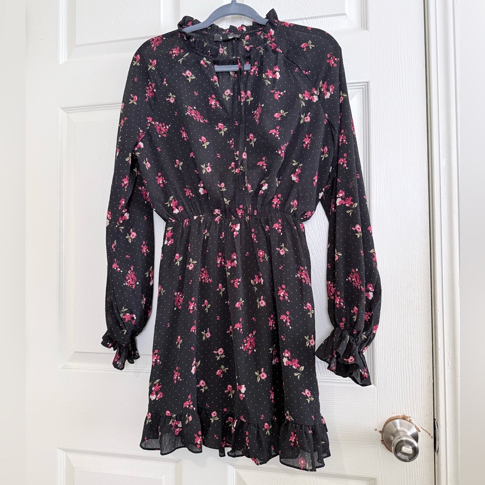 Missguided Black Floral Long Sleeve Dress